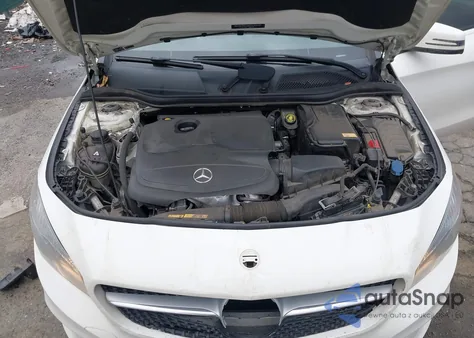 2015 Mercedes-Benz Cla 250 z USA, uszkodzony, nr VIN WDDSJ4EB9FN176599